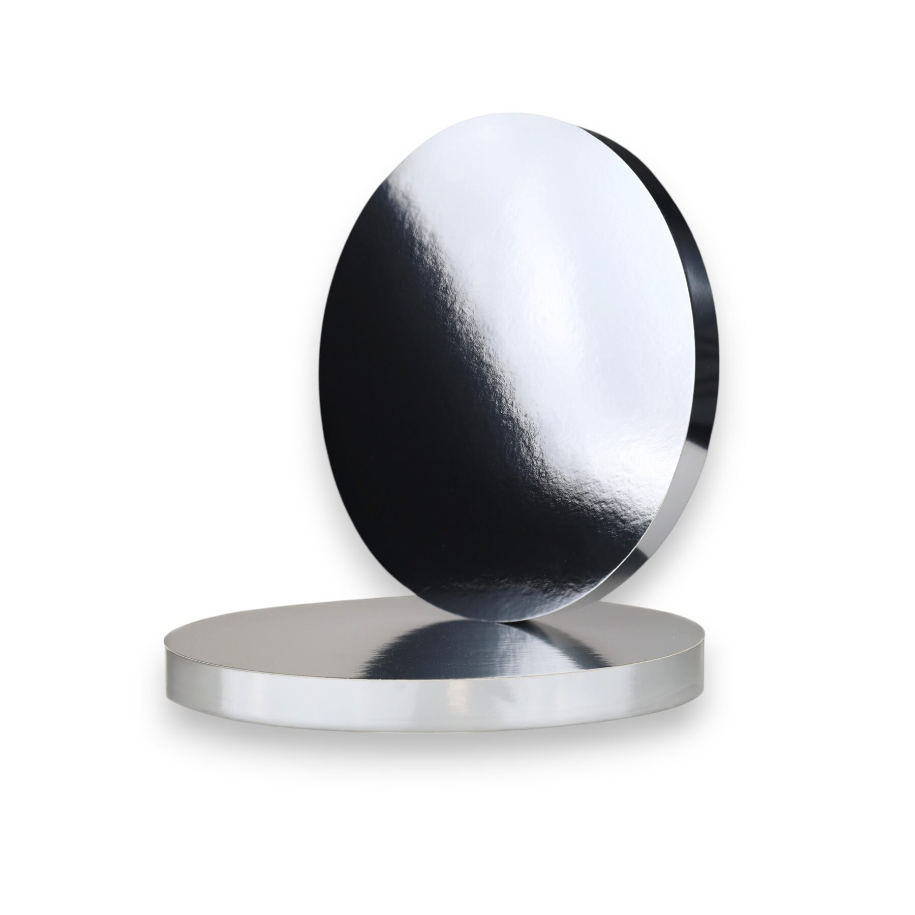 Srebrny podkład pod tort z oklejonym bokiem