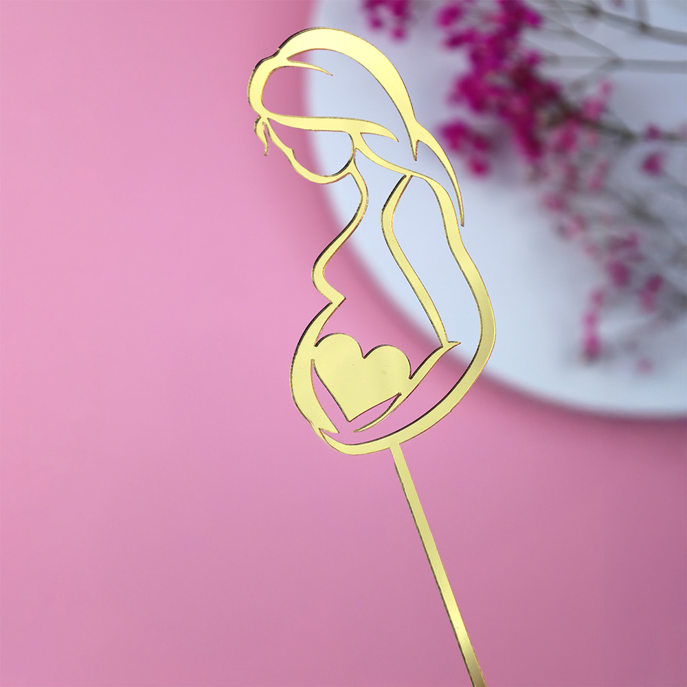 Linearny topper kobieta w ciąży