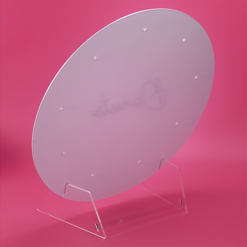 Stojak na donuty z plexi