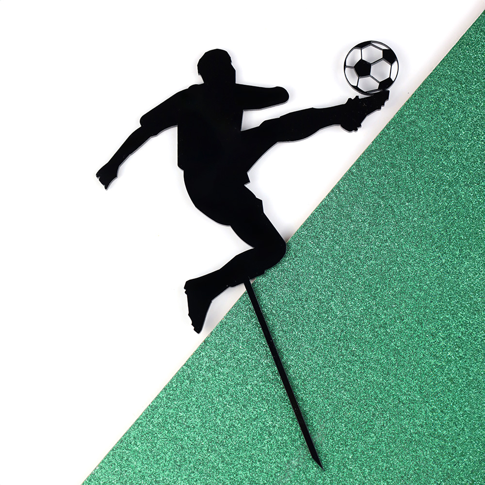 Dekoracja tortu piłkarz