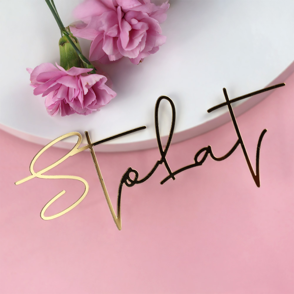 Złoty topper na bok tortu z napisem Sto Lat