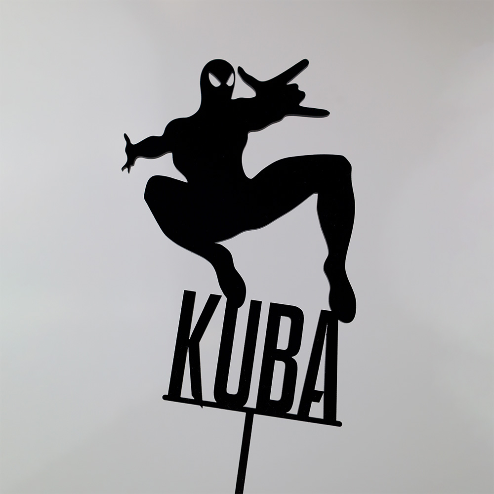 Dekoracja tortu Spiderman z imieniem