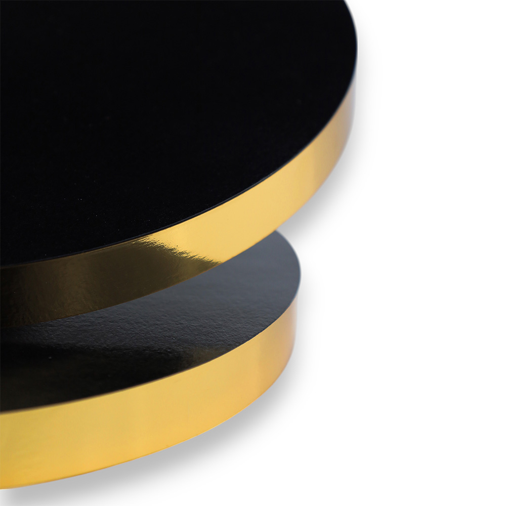 Czarno-złoty podkład pod tort z oklejonym bokiem