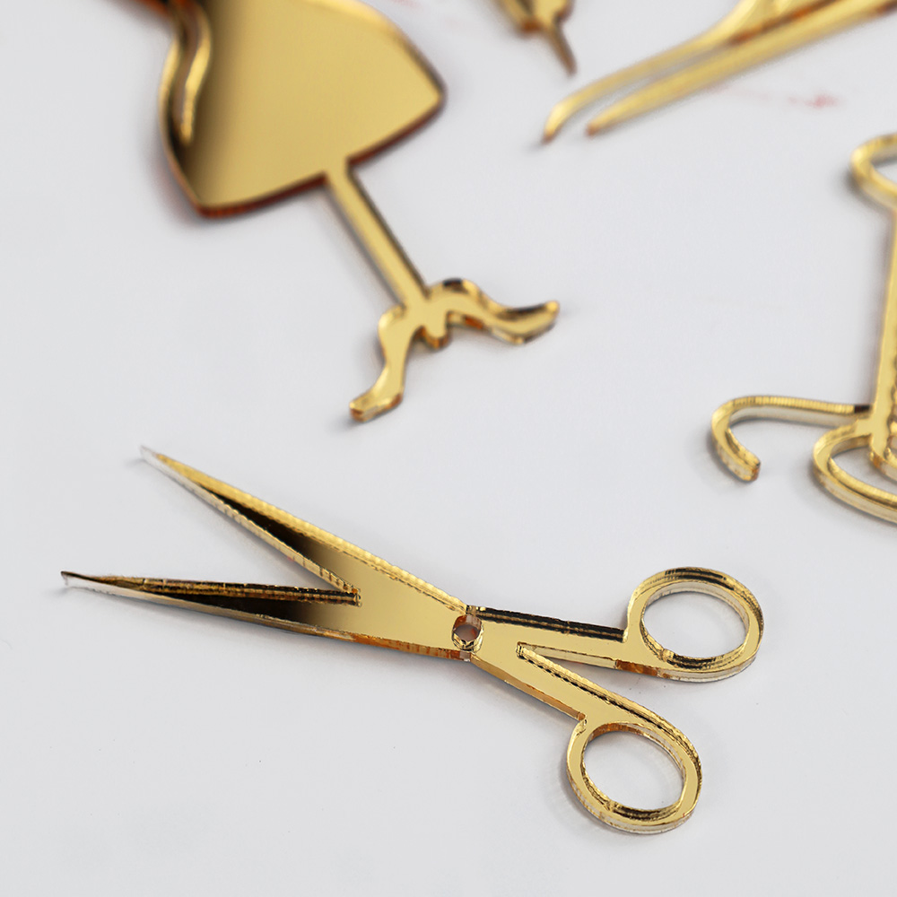 Mini toppery na babeczki dla krawcowej