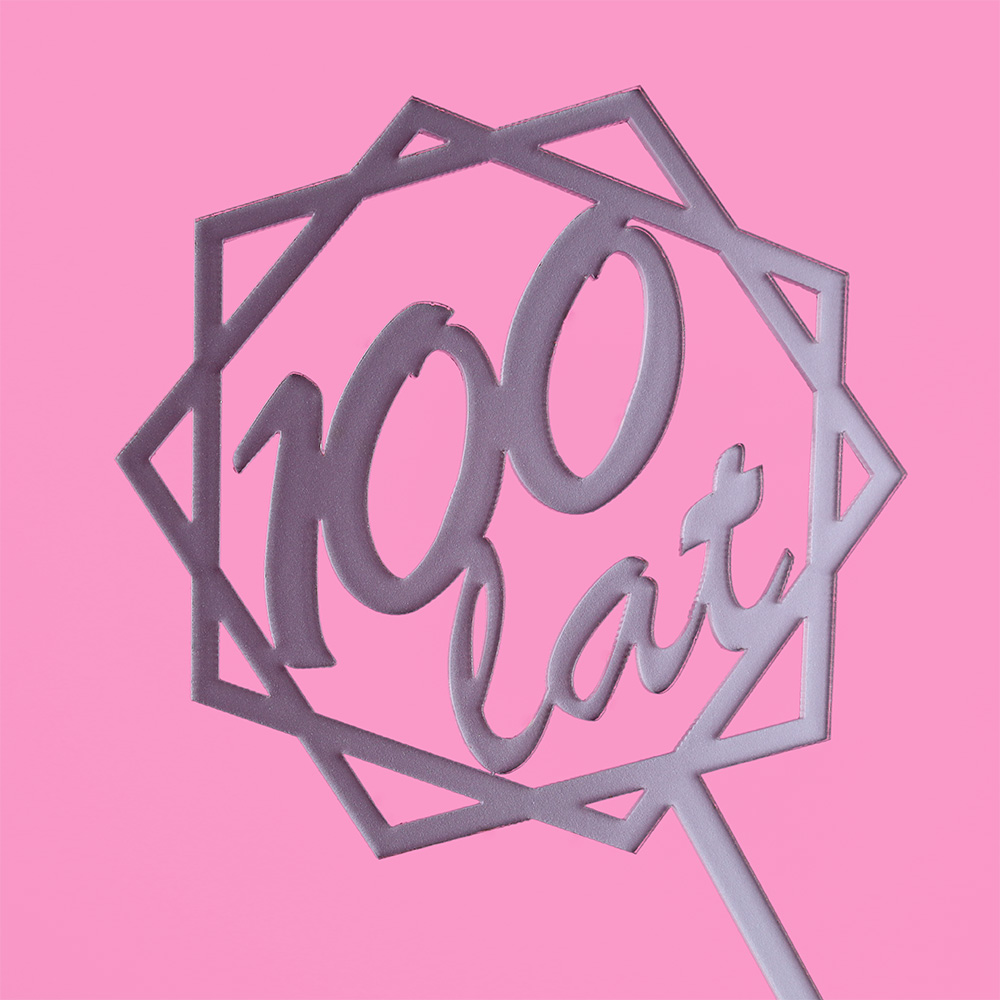 Srebrny topper z napisem Sto Lat